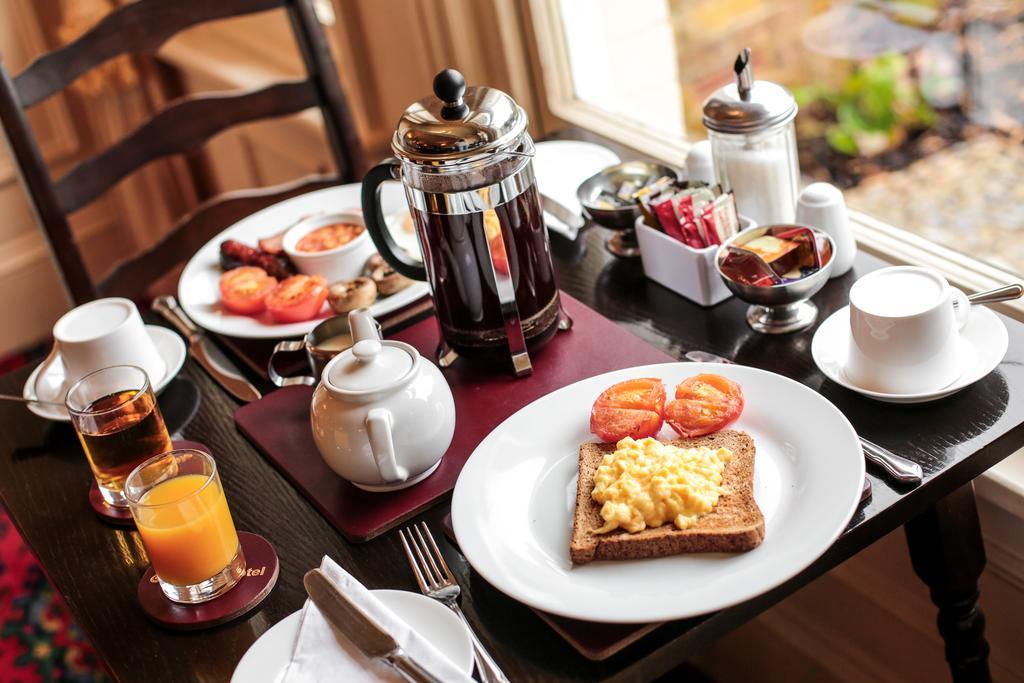 Fernbank Hotel บาซิงสโตค ภายนอก รูปภาพ